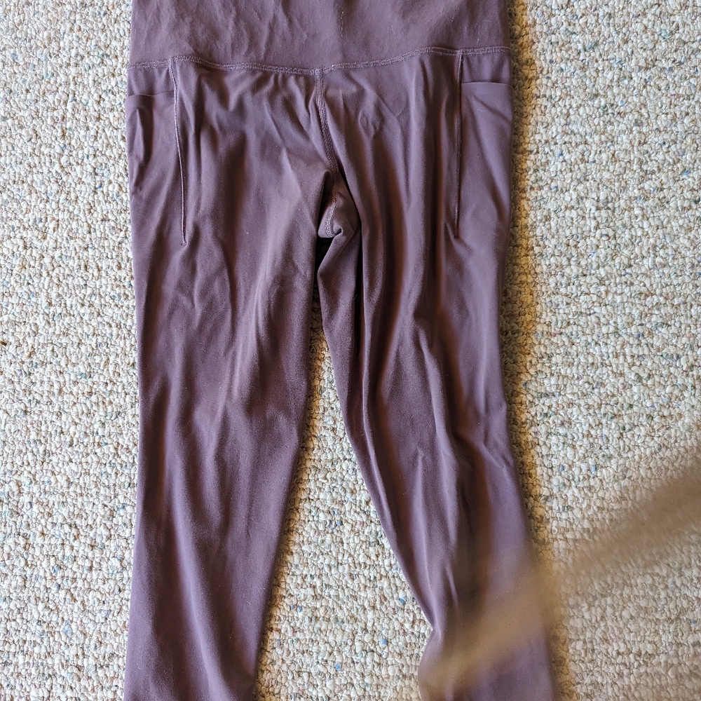 Athleta salutation stash 7/8s tights, mauve